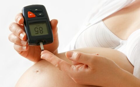 Imagem do post Baixa estatura aumenta risco de diabetes na gestação: entenda