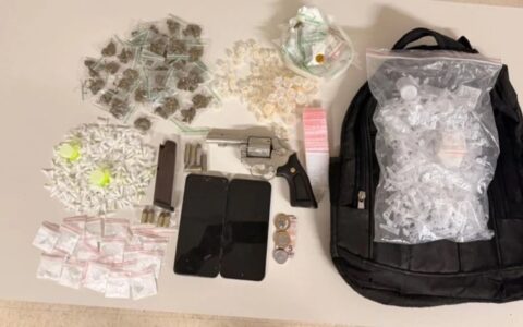 Imagem do post Confronto com a Rondesp deixa suspeito do CV morto e apreensões de drogas e arma em Salvador