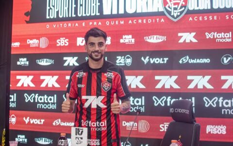 Imagem do post Rúben Ismael é apresentado no Vitória e fala sobre 1ª experiência longe da Europa