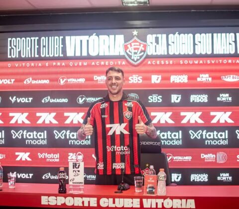 Imagem do post Uruguaio é apresentado na Toca do Leão e se diz otimista com time no Brasileirão