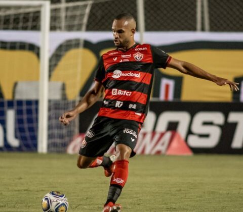 Imagem do post Zagueiro João Victor é vendido e já tem destino internacional definido