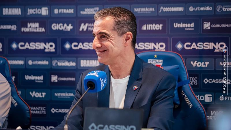 Renato Paiva elogia estrutura do Fortaleza e compara com o Bahia
