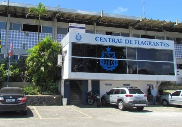 Enfermeira é atacada dentro de hospital por idosa