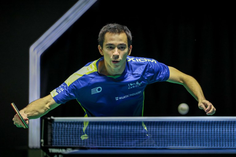 Hugo Calderano domina semifinal e mira 10º título no WTT