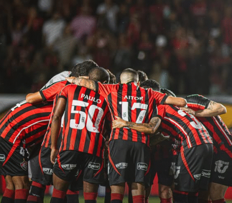 Imagem do post Vitória respira! Leão vence o Galo no Barradão e sai do Z-4 do Brasileirão