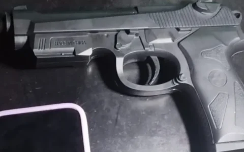 Imagem do post Violência sem trégua: 43 adolescentes baleados na Grande Salvador em 2025