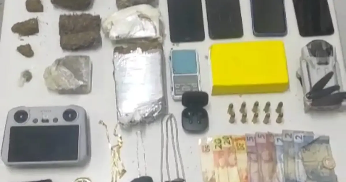Trio é preso com armas, drogas e drone em ação policial na Bahia