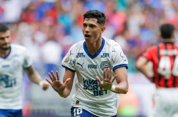 Sanabria e Pulga serão relacionados contra o Fluminense