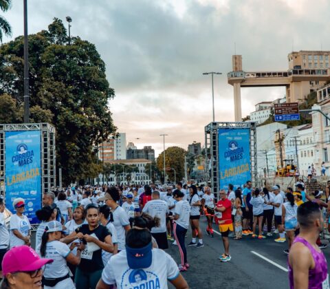 Imagem do post Corrida Noturna do Bonfim 2025 une fé, solidariedade e prêmios em dinheiro