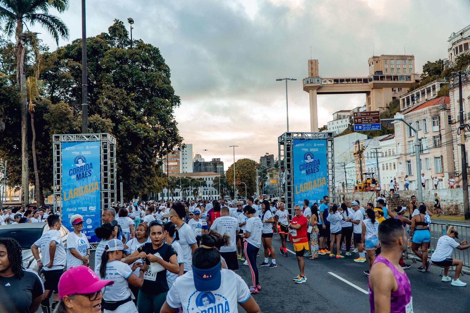 Corrida Noturna do Bonfim 2025 une fé, solidariedade e prêmios em dinheiro