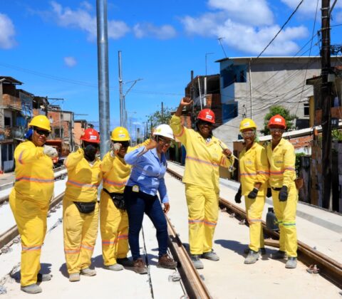 Imagem do post Presença feminina ganha espaço nas obras do VLT e quebra barreiras na construção civil