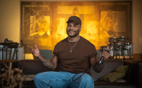 Imagem do post Tony Salles lança novo EP com hit do verão e clipe inédito