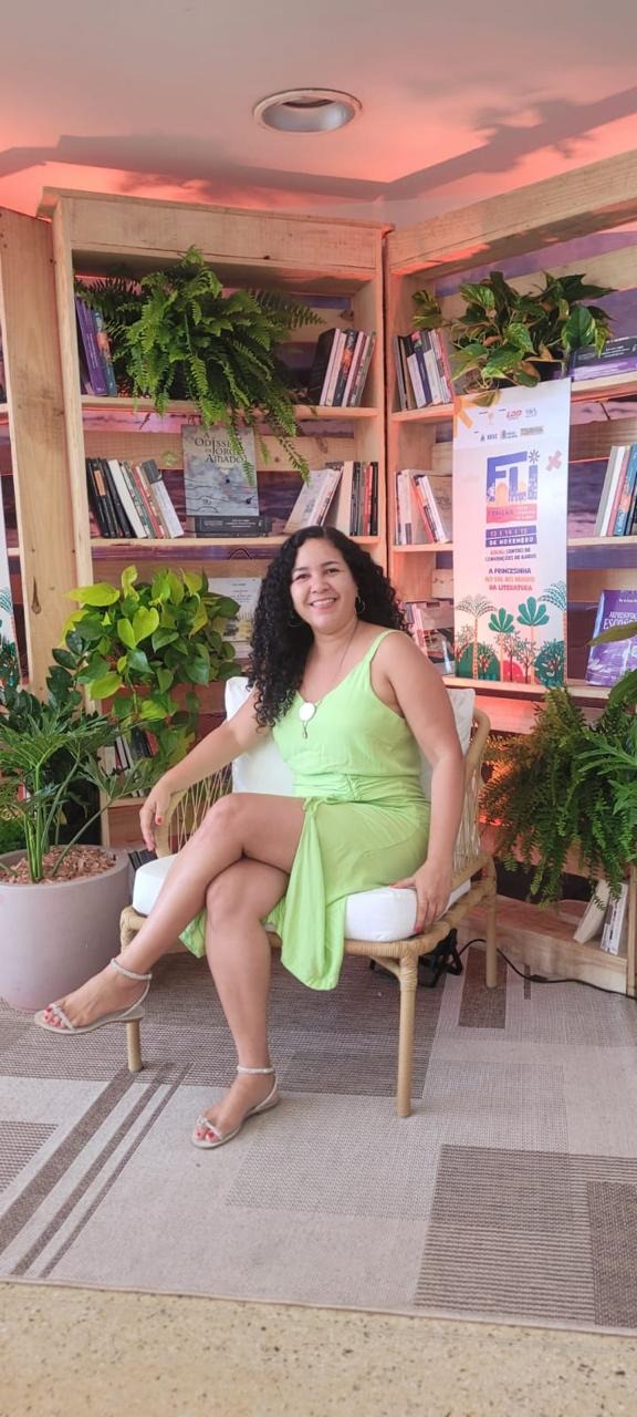 Sarau gratuito com música e literatura agita o centro de Salvador neste sábado