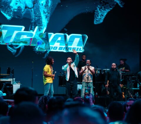 Imagem do post Papazoni surpreende multidão na FitDance com show explosivo ao lado do É o Tchan