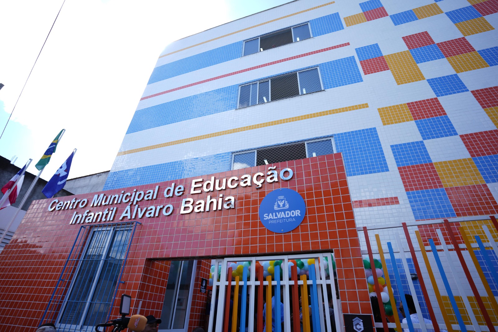 Prefeitura inaugura super creche com 300 vagas e estrutura de escola particular