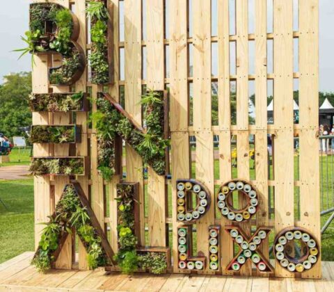 Imagem do post Lixo vira arte: Bienal em Salvador propõe revolução sustentável no Farol da Barra