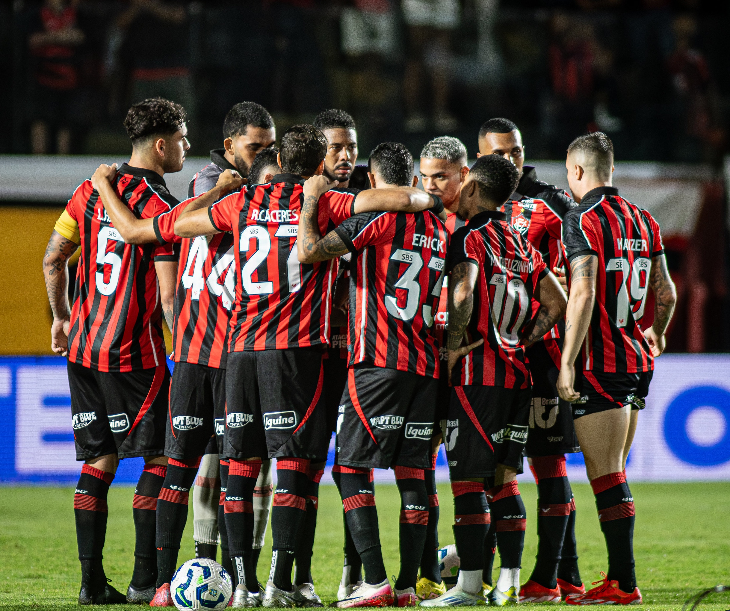 Leão deixa 2 pontos escapar e jogadores desabafam: “Faltou malandragem”