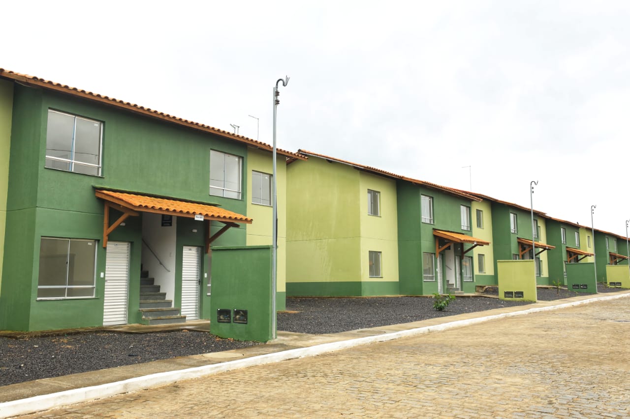 Bahia entrega 868 casas do Minha Casa, Minha Vida e lança nova modalidade com FGTS