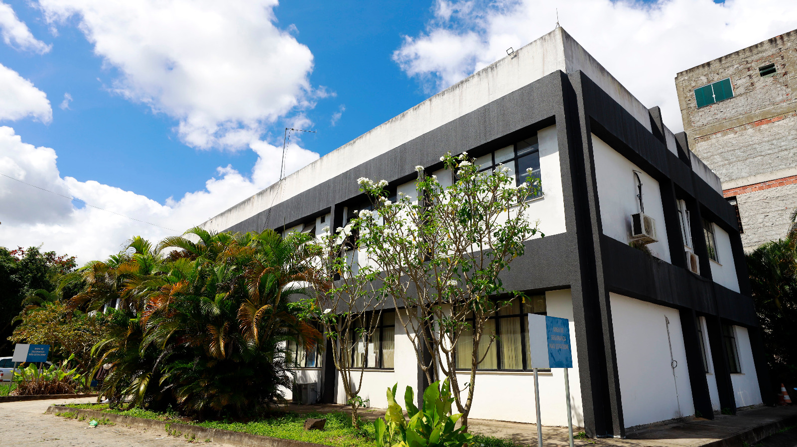 DEAM Periperi promove ações de conscientização e cidadania