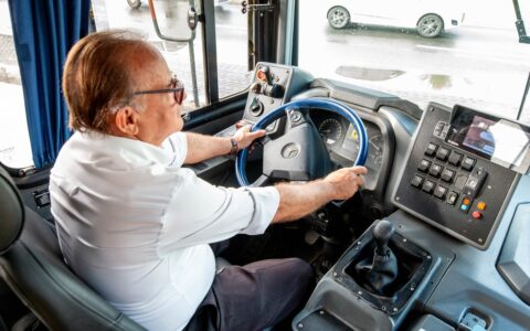 Imagem do post Transporte, limpeza e iluminação: Camaçari avança nos serviços públicos em 2025