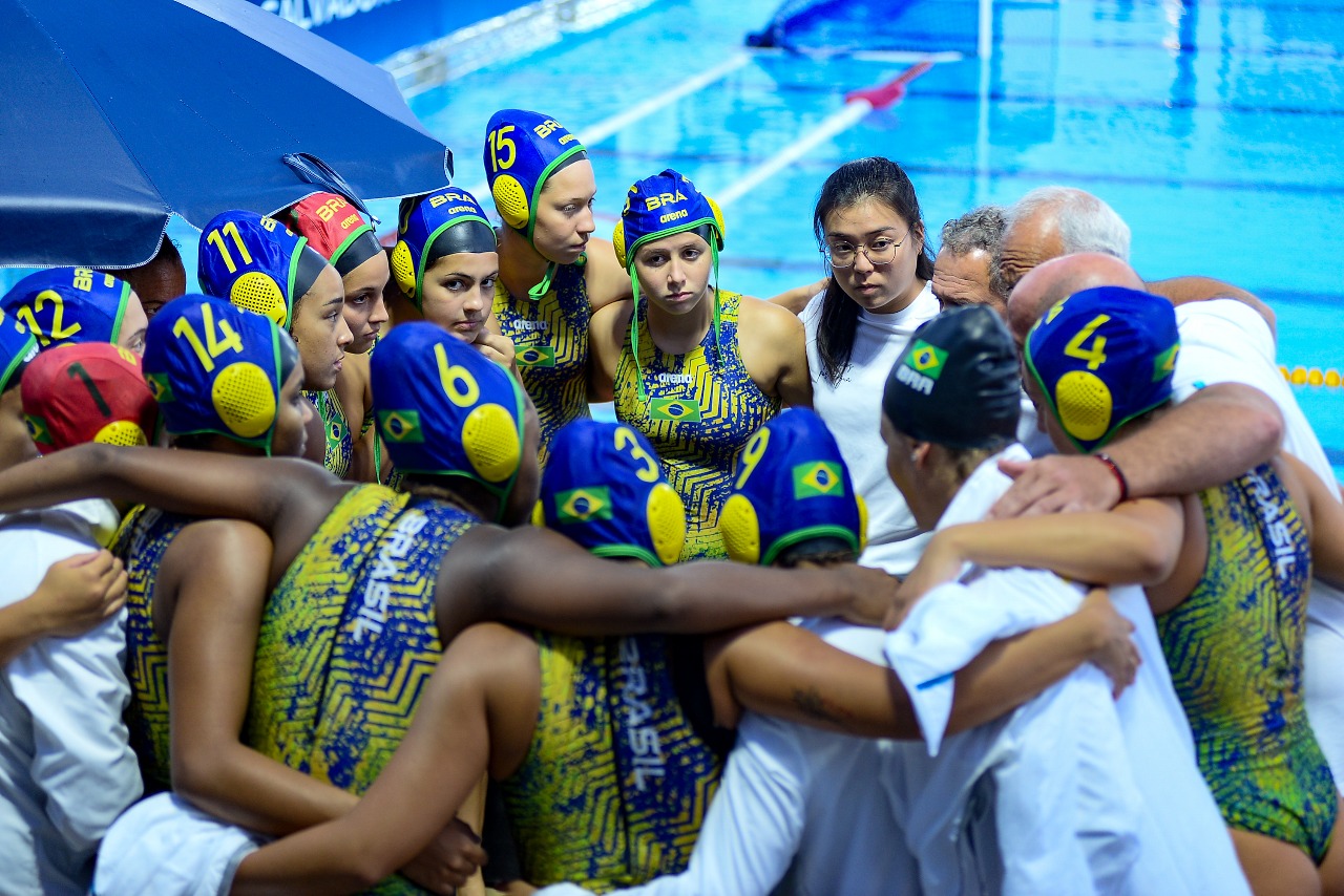 Brasil decide vaga no Mundial Sub-20 de polo aquático nesta terça (