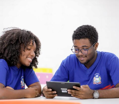 Imagem do post Semana do estudante tem anúncio de investimentos em equipamentos e novas unidades escolares