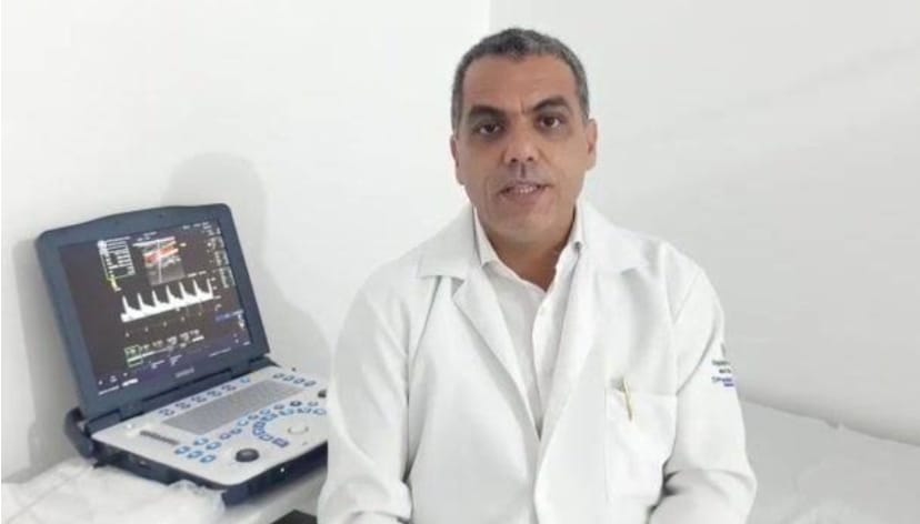 Médicos fazem protesto em Salvador contra pejotização na saúde pública