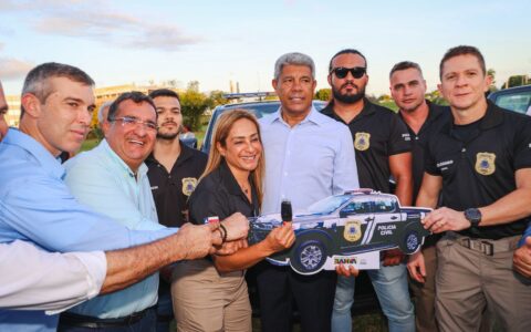 Imagem do post Barreiras ganha reforço na segurança com novas viaturas entregues por Antonio Henrique Jr.