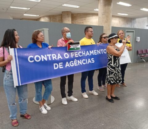 Imagem do post Sindicato dos Bancários da Bahia protesta contra fechamento de agências do Bradesco