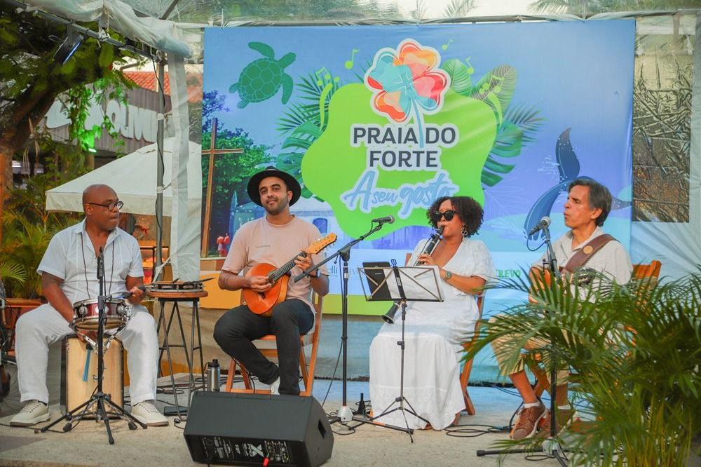 Praia do Forte bomba com festival gratuito e atrações para todos os gostos
