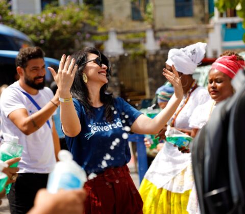 Imagem do post Turismo em alta: Bahia encanta mais de 500 agentes com festa para Iemanjá