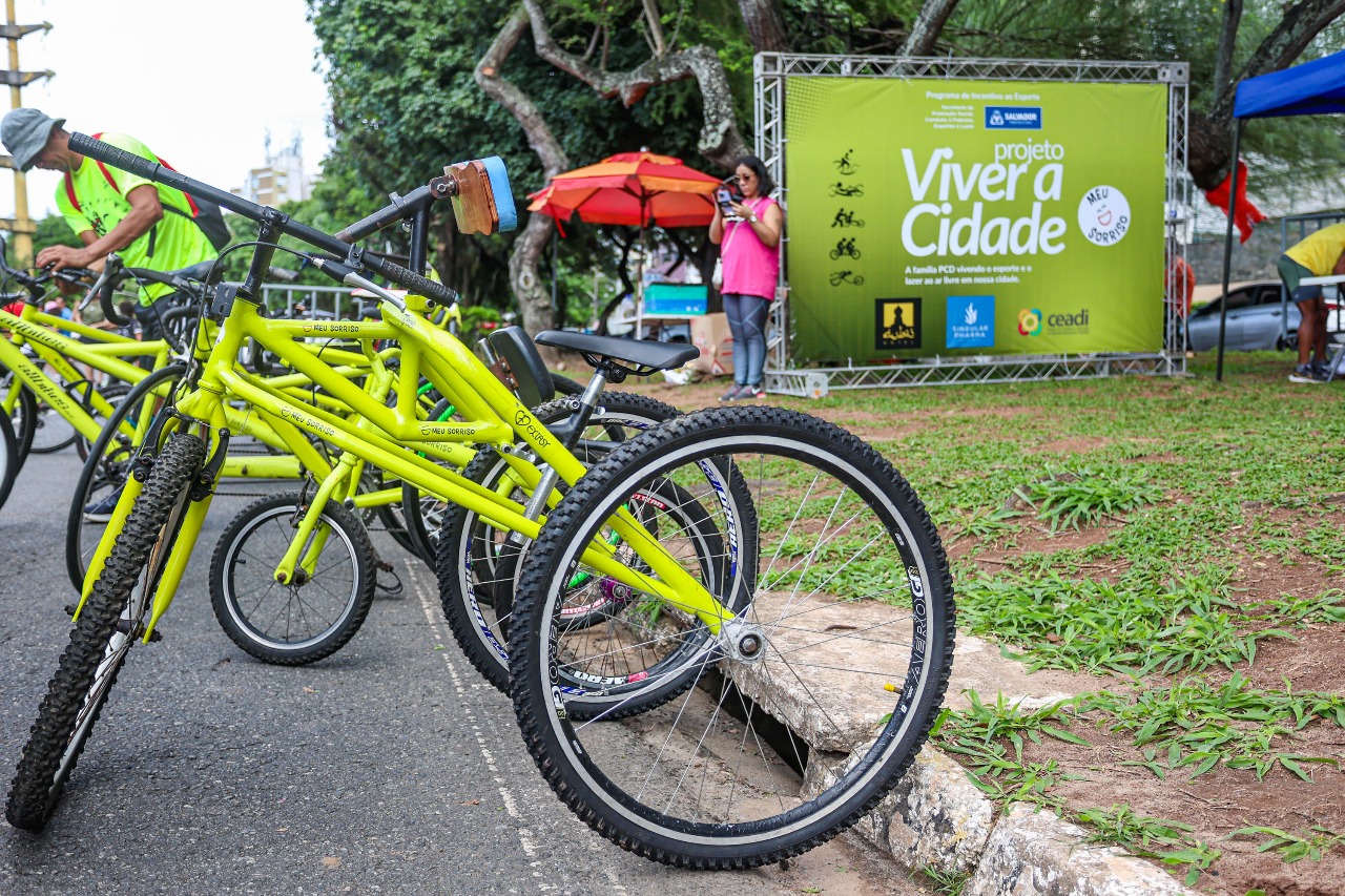 Viver a Cidade leva lazer e atividades físicas a pessoas com deficiência na Av. Magalhães Neto neste domingo (17)