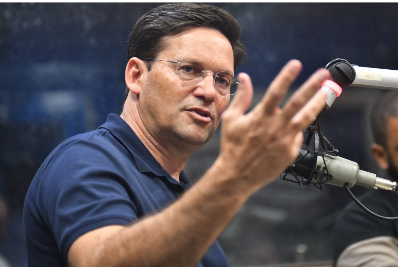 João Roma ataca Alexandre de Moraes e diz que STF virou palco de “vingança” contra Bolsonaro