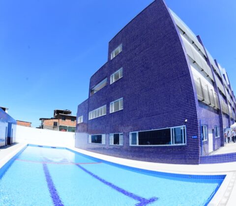 Imagem do post Prefeitura inaugura escola com piscina e laboratório em Sussuarana
