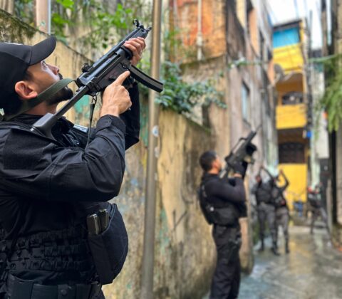 Imagem do post Facções cercadas: Megaoperação deixa dois mortos e quatro capturados no Engenho Velho da Federação