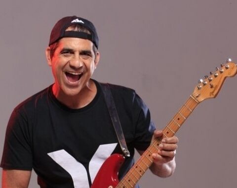 Imagem do post Pé na Areia: Durval Lelys se apresenta em projeto de verão em Salvador