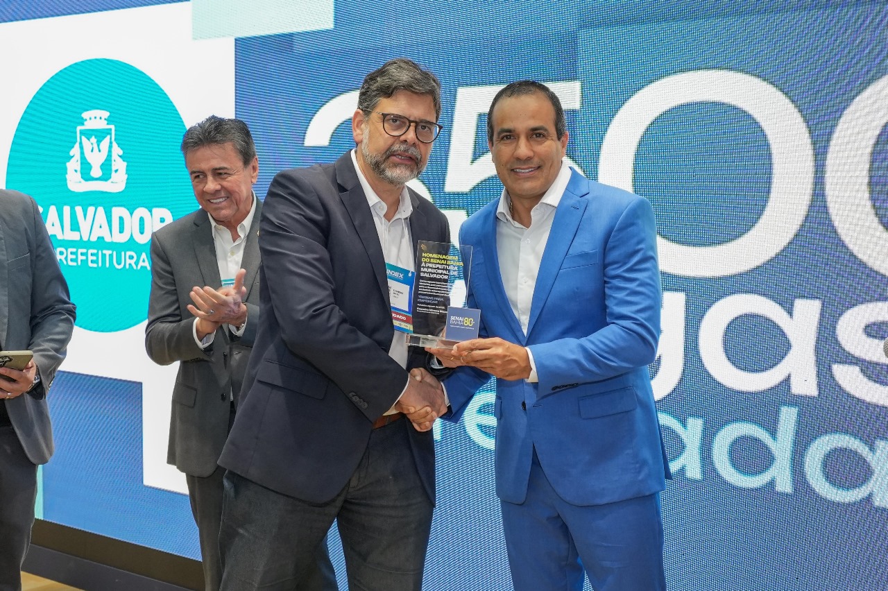 Iniciativa da Prefeitura, Treinar Para Empregar recebe homenagem durante maior evento da indústria da Bahia