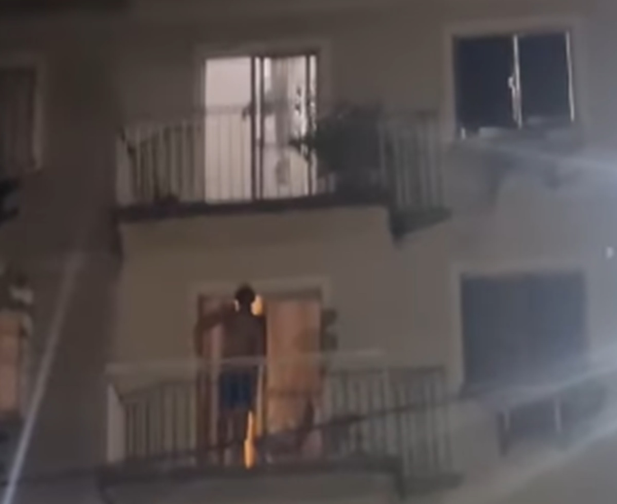 Homem que matou companheira diz que agiu por ciúmes e impulso