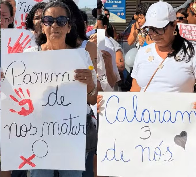 Protesto em Ilhéus clama por justiça após assassinato de três mulheres