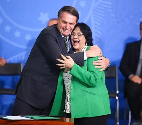 Imagem do post Damares recebe autorização do STF para visitar Bolsonaro