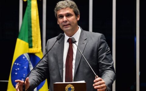 Imagem do post “Finalmente foi preso”, diz líder do PT sobre Bolsonaro