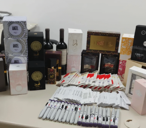 Imagem do post Estudante é preso no aeroporto de Salvador com 20 canetas de Mounjaro