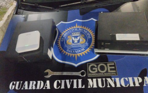 Imagem do post Guarda Civil evita furto em escola e apreende veículo adulterado em Cassange