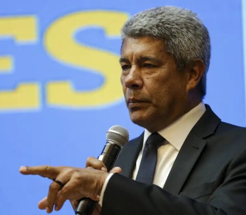 Imagem do post Jerônimo cobra ACM Neto sobre PEC da Blindagem: “Estamos aguardando”