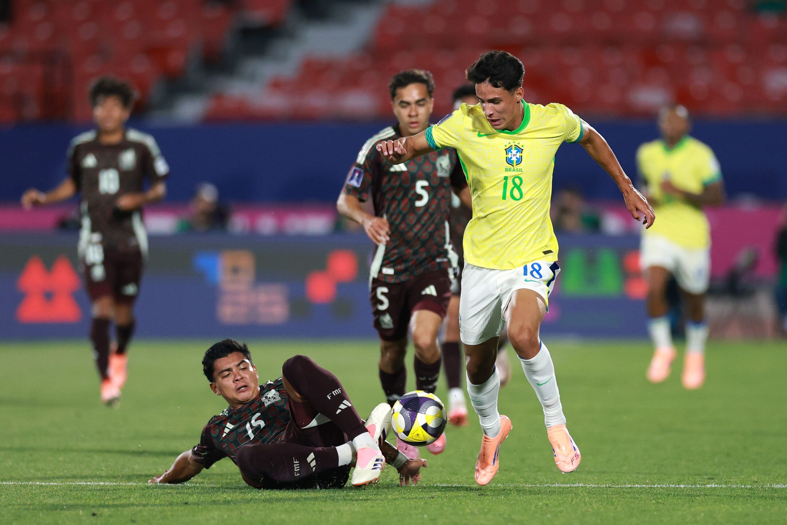 Brasil empata com México em estreia do Mundial Sub-20
