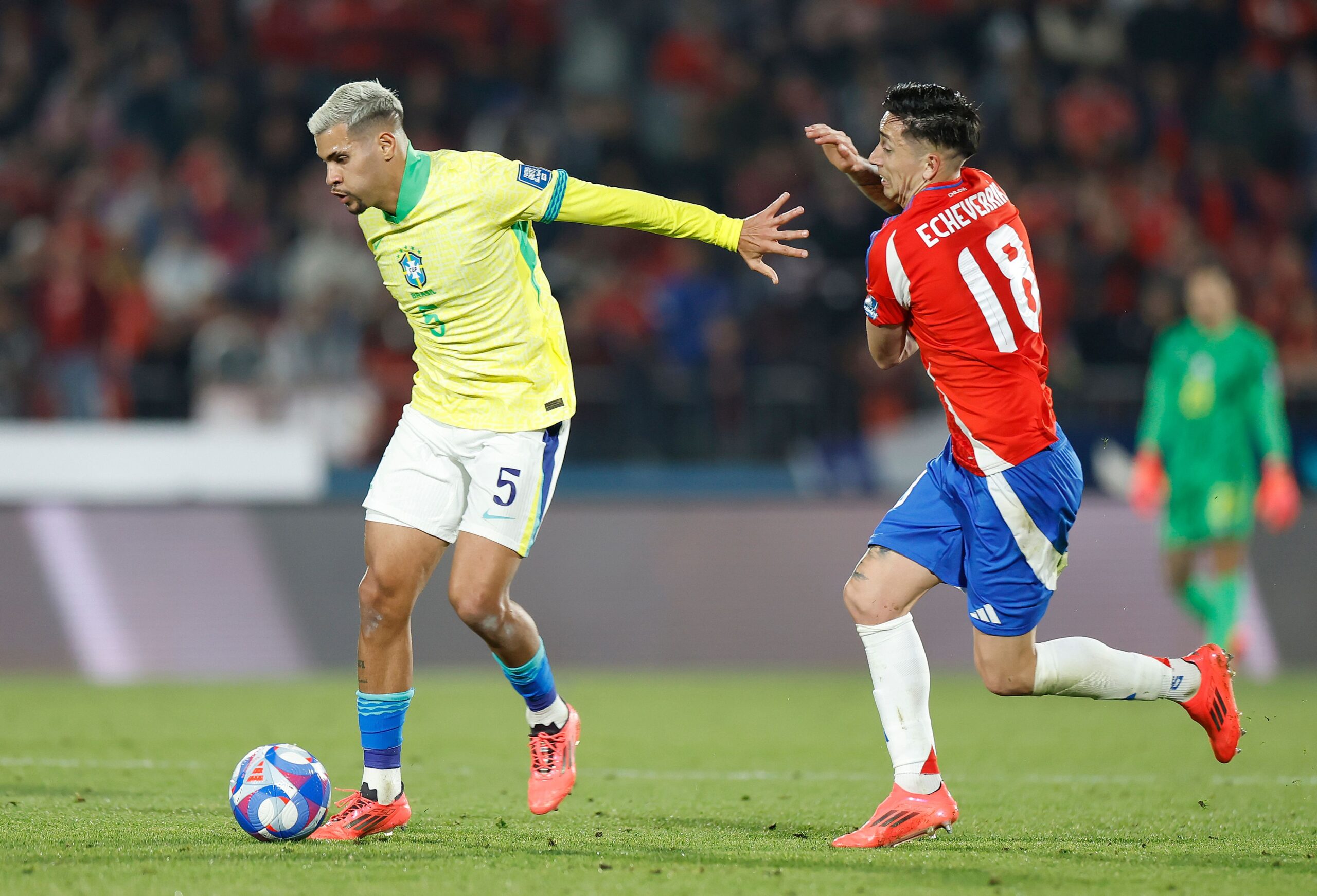 Brasil encara Chile nesta quinta, no último jogo em casa pelas Eliminatórias