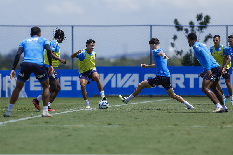 Com Kanu, Erick, Ruan Pablo e Caio Alexandre na transição, Bahia treina de olho no Cruzeiro