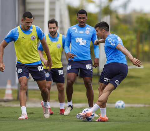 Imagem do post Com David Duarte em campo, elenco do Bahia se reapresenta