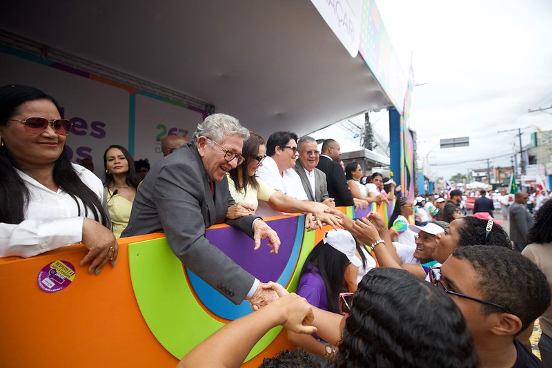 Cultura e história se encontram em desfile dos 267 anos de Camaçari