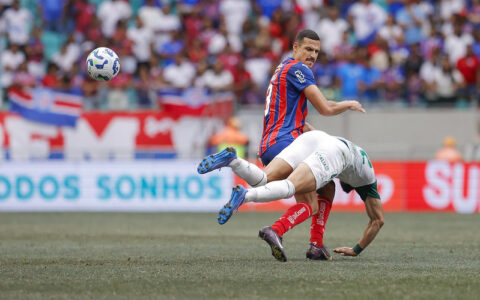 Imagem do post Abel critica gramado da Fonte Nova e Ceni rebate após triunfo do Bahia